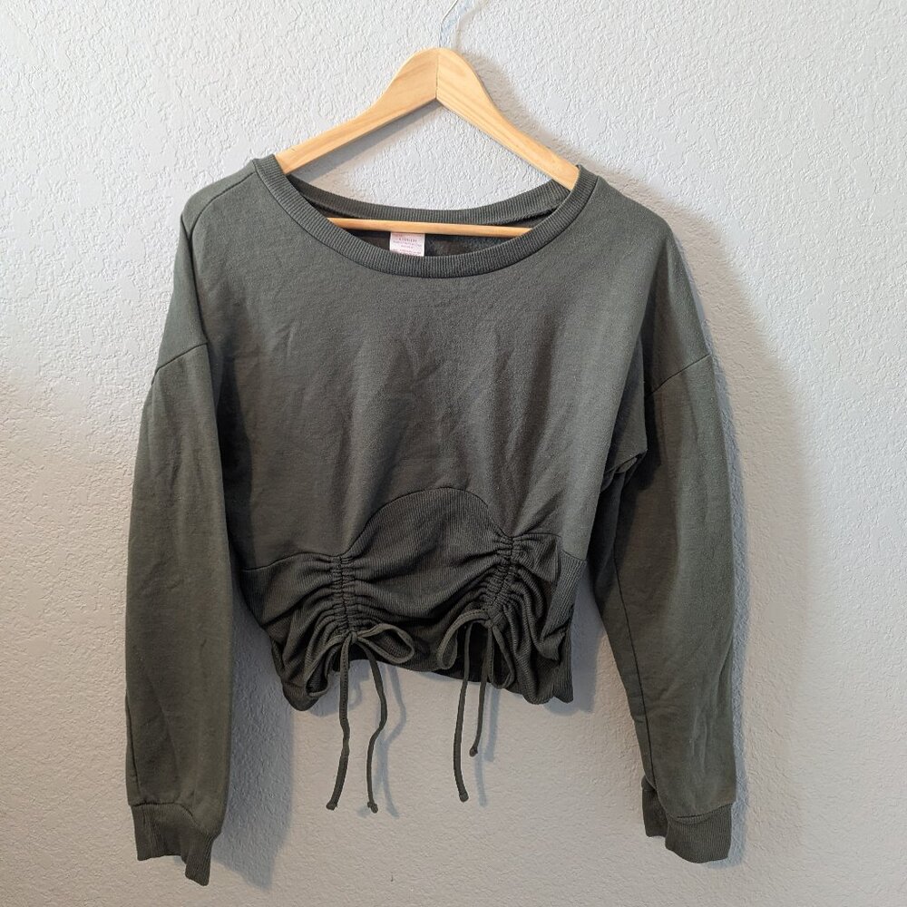 Long-Sleeve Cropped Shirt